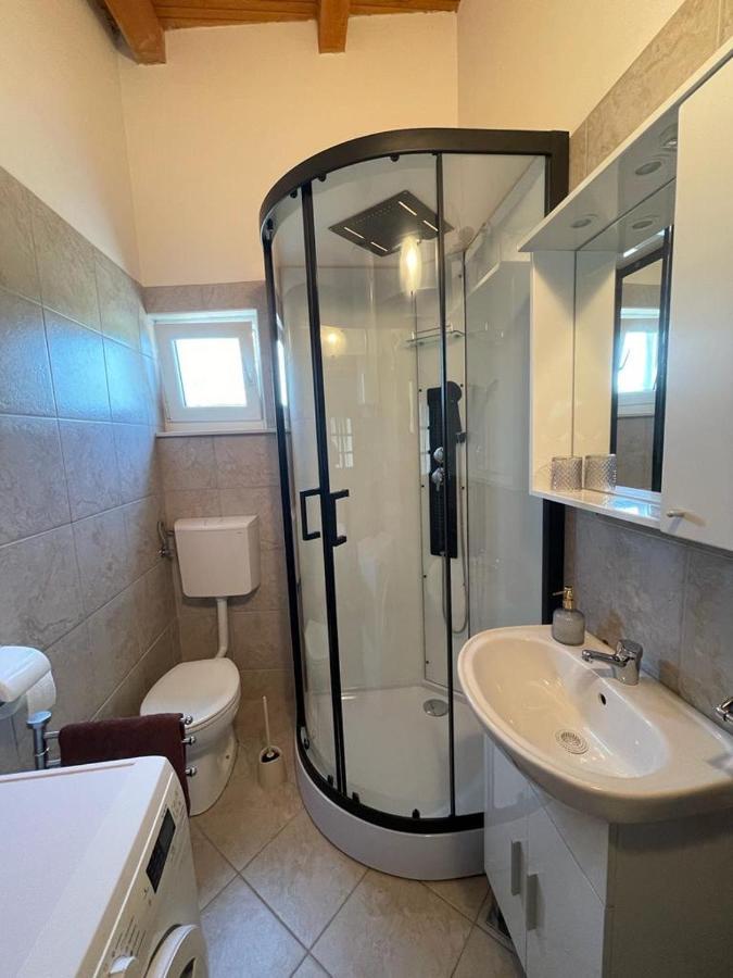 Holiday Home Bukovac Пула Экстерьер фото